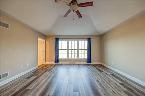 552 E Vanderbilt, Mars, PA 16046 photo 12