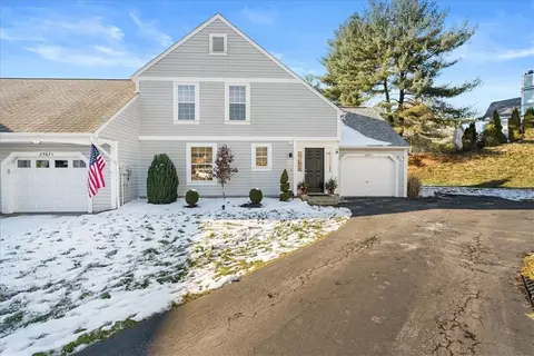 2567 Grouse Rdg #B, Wexford, PA 15090