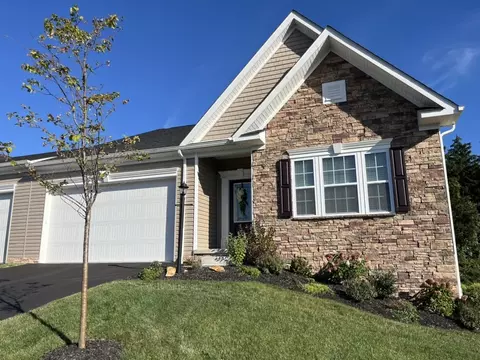 416 Dana Dr, New Kensington, PA 15068