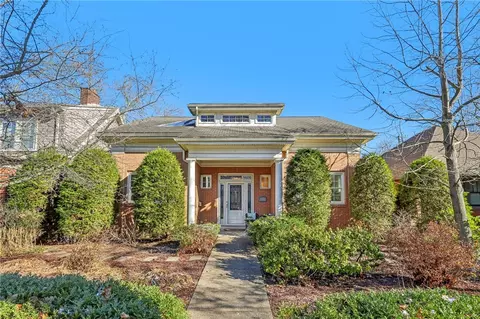 1033 Milton, Pittsburgh, PA 15218