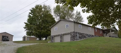 110 Peiffer Ln, Ligonier, PA 15658