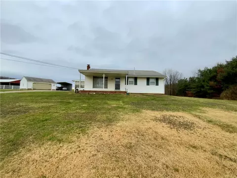 248 Pleasantview Dr, Midland, PA 15059