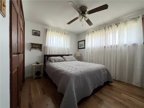 Bedroom - 125 Walnut St, Apollo, PA 15613 photo 2 of 3