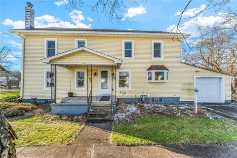 303 Water St, Jamestown, PA 16134