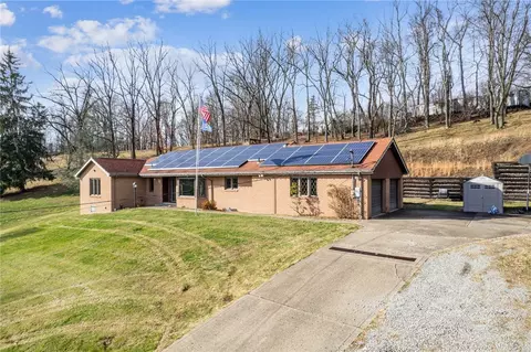 3911 Foster Rd, North Versailles, PA 15137