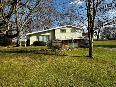 4076 Seneca Rd, Sharpsville, PA 16150
