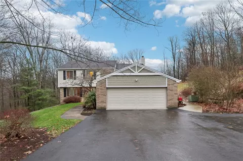 268 Gateshead Dr, Mcmurray, PA 15317