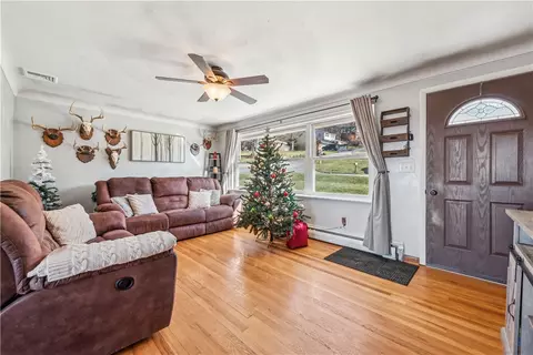 Entry Way - 517 E 4th Ave, Derry, PA 15627 photo 1 of 1