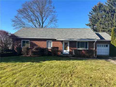 240 Fisher Rd, Saxonburg, PA 16056