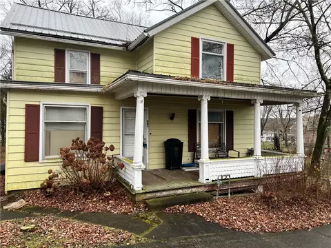 405 Spring St, Jamestown, PA 16134