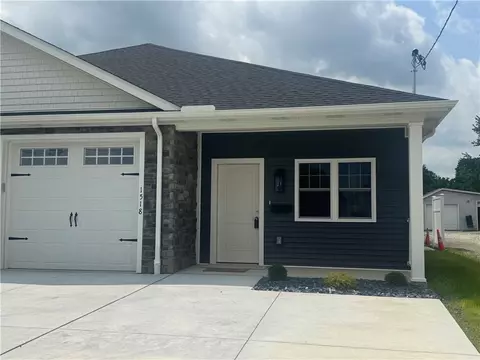 1518 Marshall Rd, Monaca, PA 15061