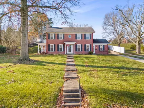 299 N West St, Waynesburg, PA 15370