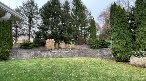 681 Adele Dr, Irwin, PA 15642 photo 17