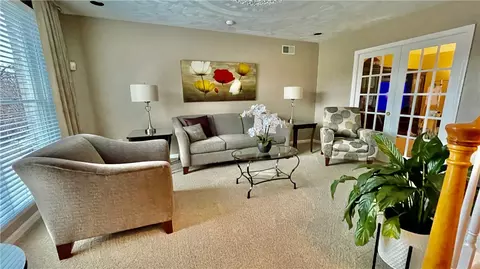 681 Adele Dr, Irwin, PA 15642 photo 7