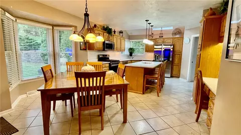 681 Adele Dr, Irwin, PA 15642 photo 6