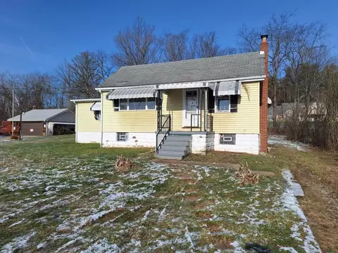 821 Hunker Lumber Rd, Hunker, PA 15639