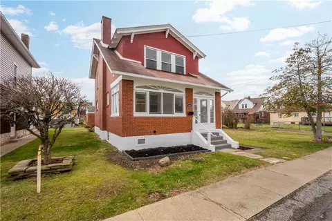 404 Carnegie St, West Mifflin, PA 15122