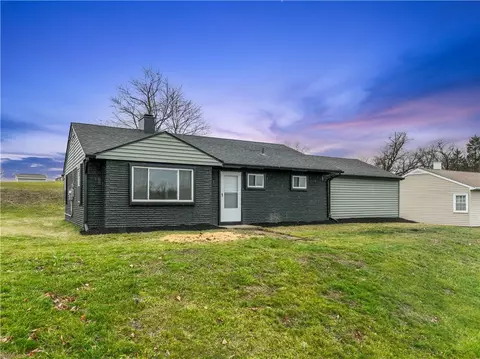 Exterior - 10941 Old Trail Rd, Irwin, PA 15642 photo 2 of 4
