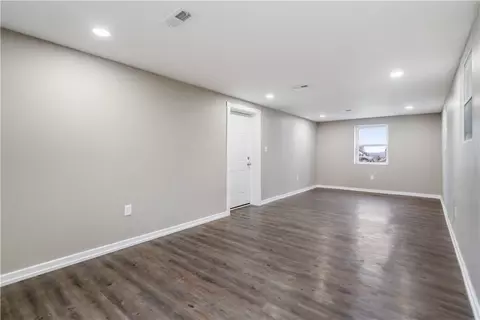 Living - 10941 Old Trail Rd, Irwin, PA 15642 photo 5 of 7