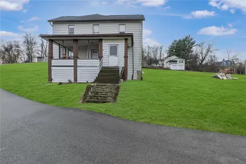 11731 Mccallem St, Irwin, PA 15642