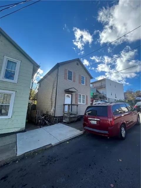 103 2nd St, Donora, PA 15033