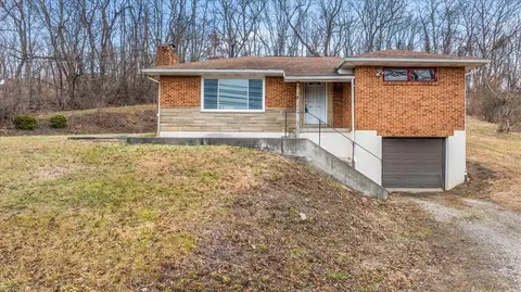 1051 Mckee Rd, Oakdale, PA 15071