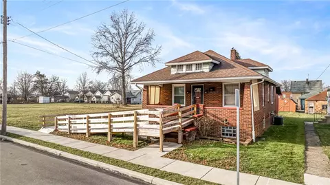 1152 Emerson Ave, Farrell, PA 16121
