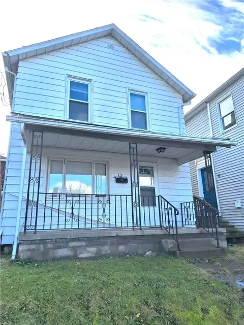 321 Division Ave, Ellwood City, PA 16117