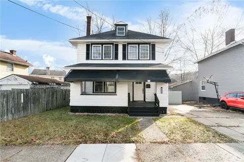 1029 Irwin St, Aliquippa, PA 15001