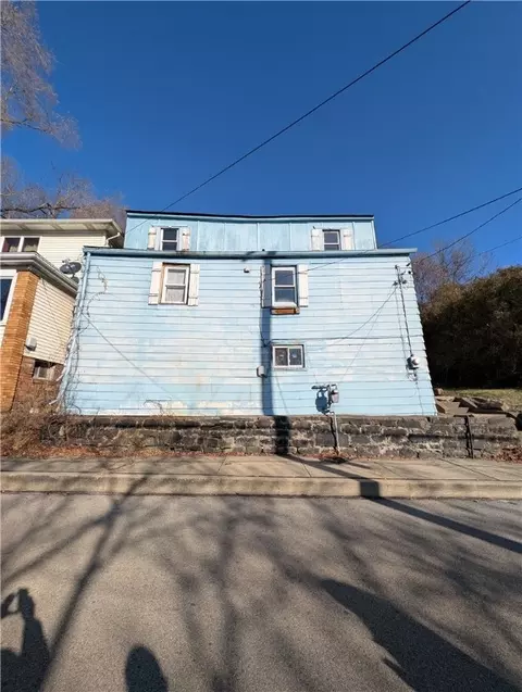 271 4th Ave, Freedom, PA 15042