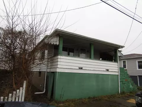 209 Linn Ave, Washington, PA 15301