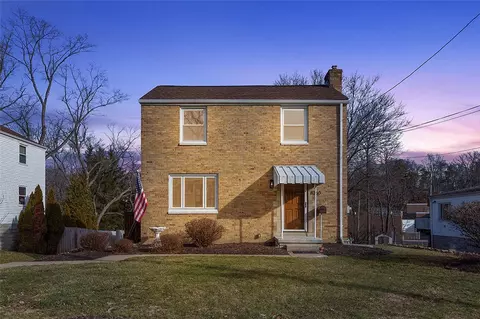 8260 Remington Dr, Pittsburgh, PA 15237