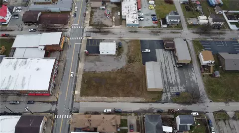 400 W Crawford Ave, Connellsville, PA 15425