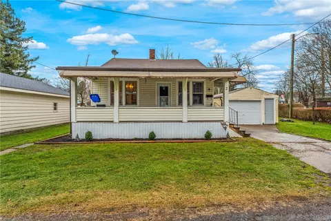 2 Brockway Ave, Greenville, PA 16125