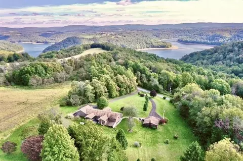 250 Flanigan Rd, Confluence, PA 15424