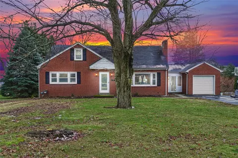 3008 Harcourt Dr, Greensburg, PA 15601