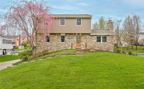 3406 Woodlake Ct, Allison Park, PA 15101