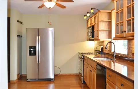 2183 Locust St, Export, PA 15632 photo 5