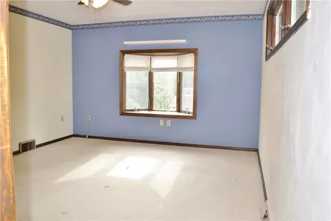 2183 Locust St, Export, PA 15632 photo 7