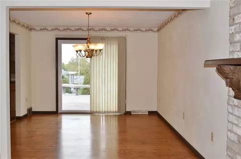2183 Locust St, Export, PA 15632 photo 4