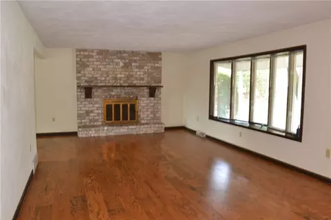 2183 Locust St, Export, PA 15632 photo 3