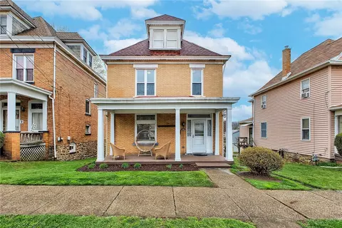 405 N 3rd St, Jeannette, PA 15644