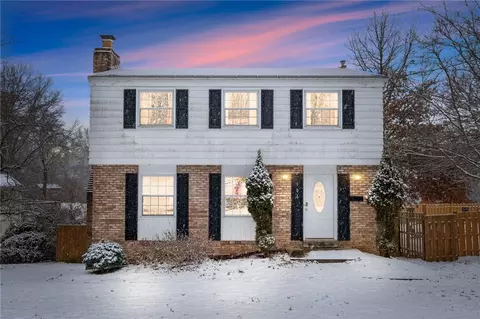 106 Crescent Garden Dr, Pittsburgh, PA 15235
