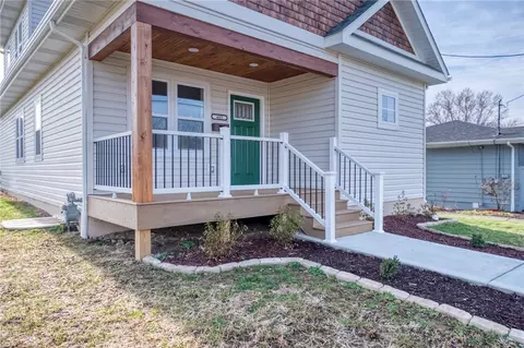 403 Mckim St, Zelienople, PA 16063