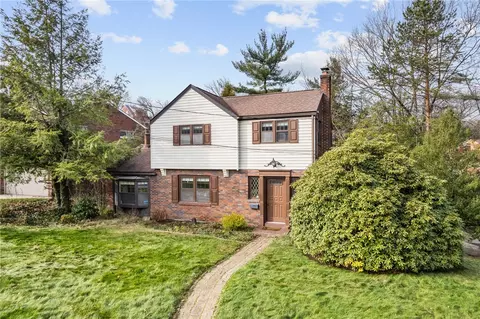 927 Girard Rd, Pittsburgh, PA 15227