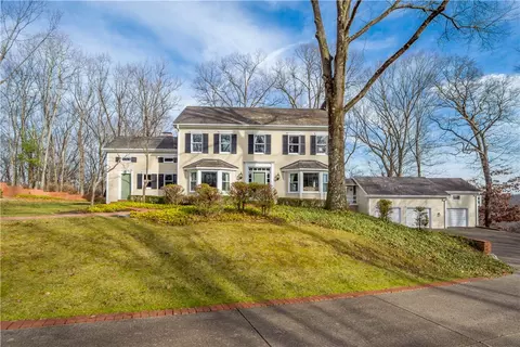 157 Backbone Rd, Sewickley, PA 15143