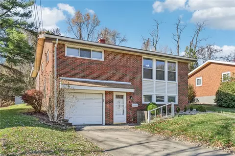 717 Greenleaf Dr, Monroeville, PA 15146