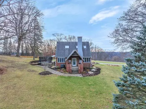 4263 Battle Ridge Rd, Mcdonald, PA 15057