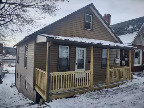 1014 Crescent Ave, Ellwood City, PA 16117