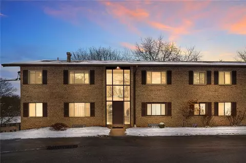 2027 Sanlin, Coraopolis, PA 15108